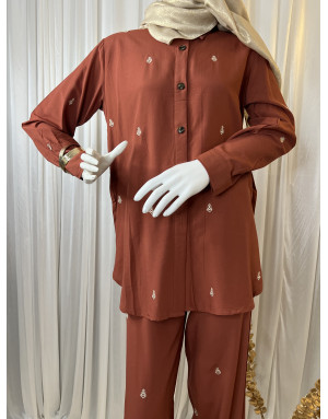 Ensemble  terracotta
